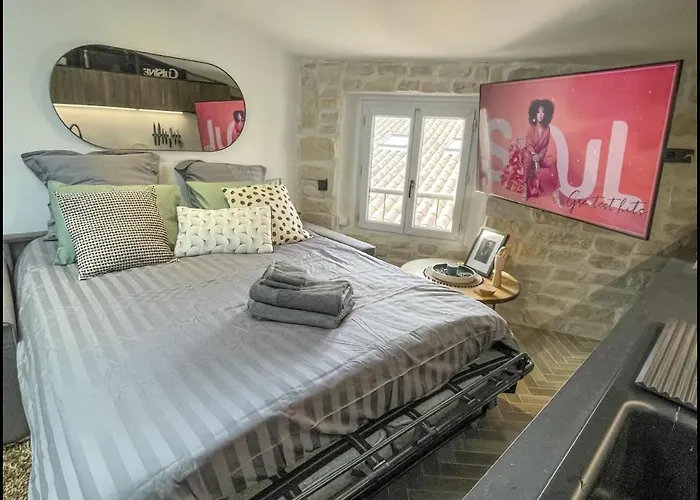 Apartman Sous Les Toits